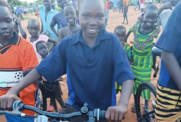 Green-Kordofan-bikeridinginYidacamp